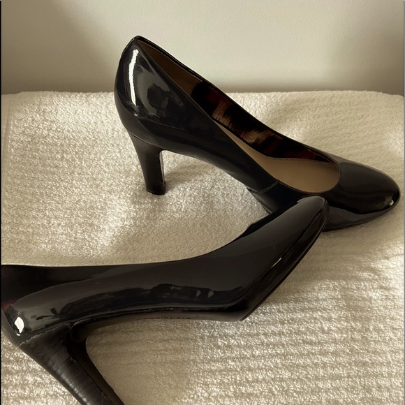 Anne Klein Shoes - Anne Klein ladies stylish shoes